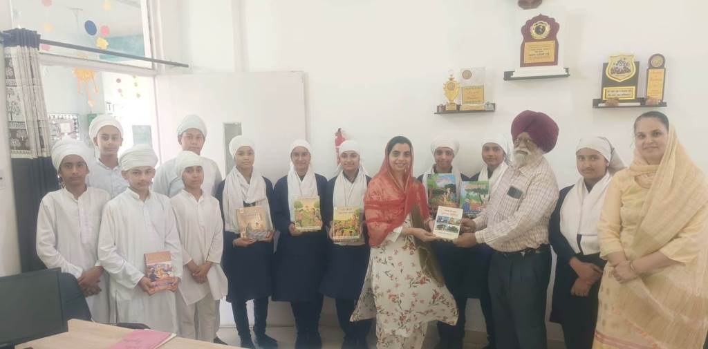 Prin Bahadur Singh Gosal Donates Books to Akal Academy Jhinde Library
